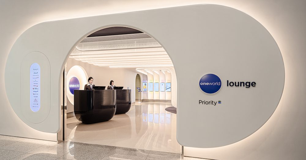oneworld reveals its first-ever, fully branded airport lounge: photos