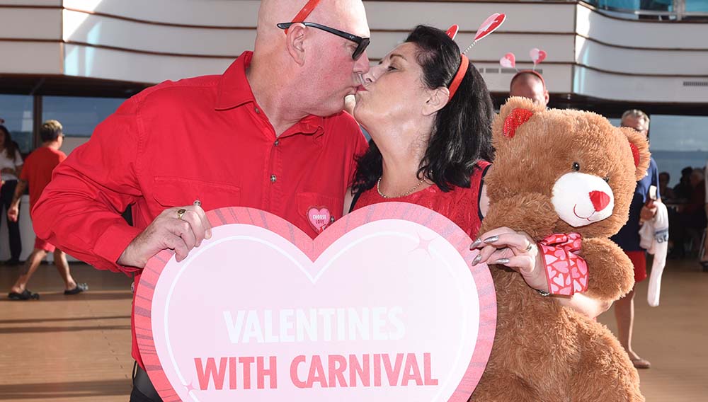 CCL Couple On Board Carnival Luminosa In Austrailia Were Among The First To Take Part In Carnivals Fleetwide Vow Renewal Event This Valentines Day