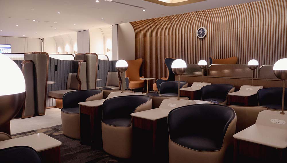 SQ Perth SilverKris Lounge seating