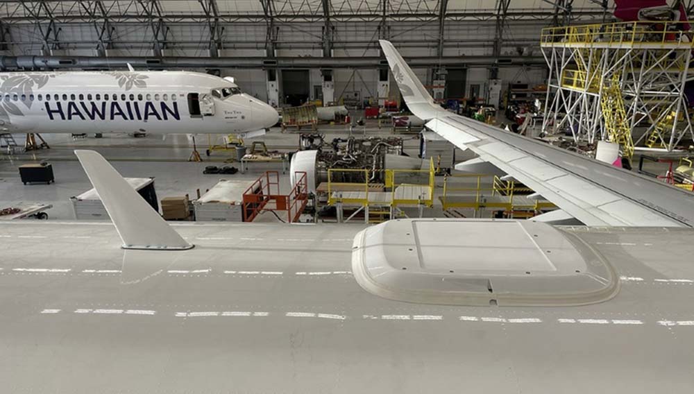 Hawaiian Airlines A321neo aircraft with Starlink terminal attached. 