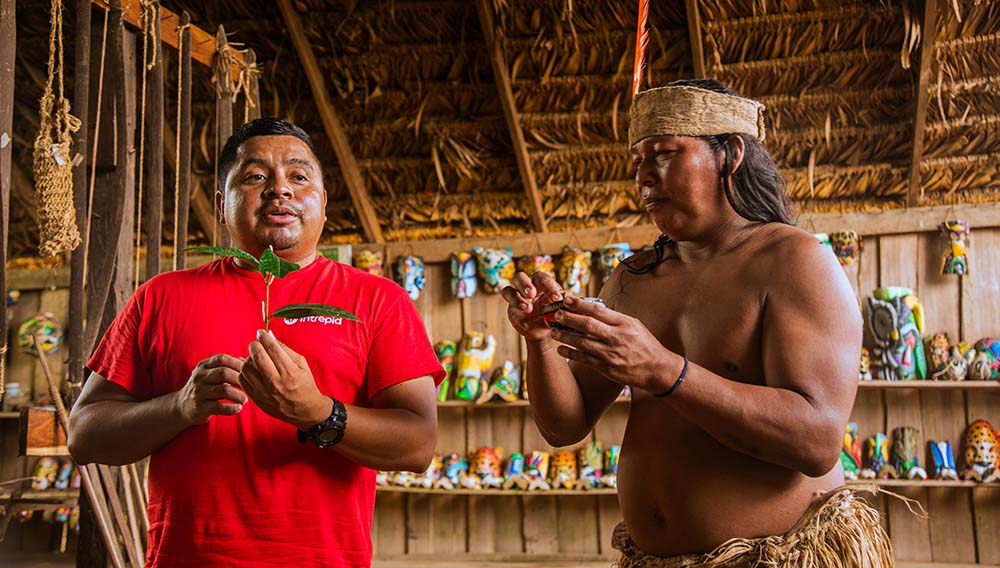 Intrepid Travel Costa Rica Maleku community visit and reforestation traditional man4