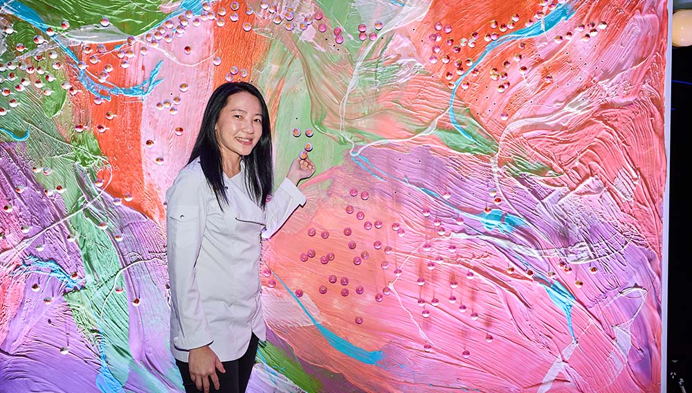 W Syd Janice Wong with Edible Art Wall at W Sydney Premiere Party