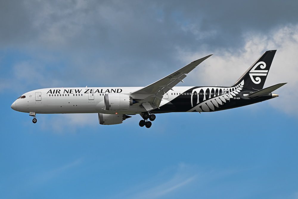 An Air New Zealand B787-9