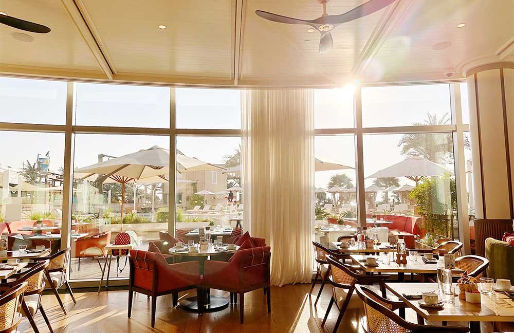 Bywater-indoor-dining-at-Waldorf-Astoria-Lusail-Doha_Katrina-Holden