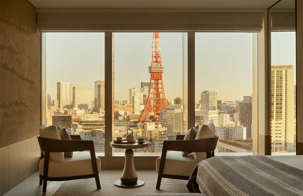 Janu-Tokyo_City-Suite-King-with-Tokyo-Tower-views