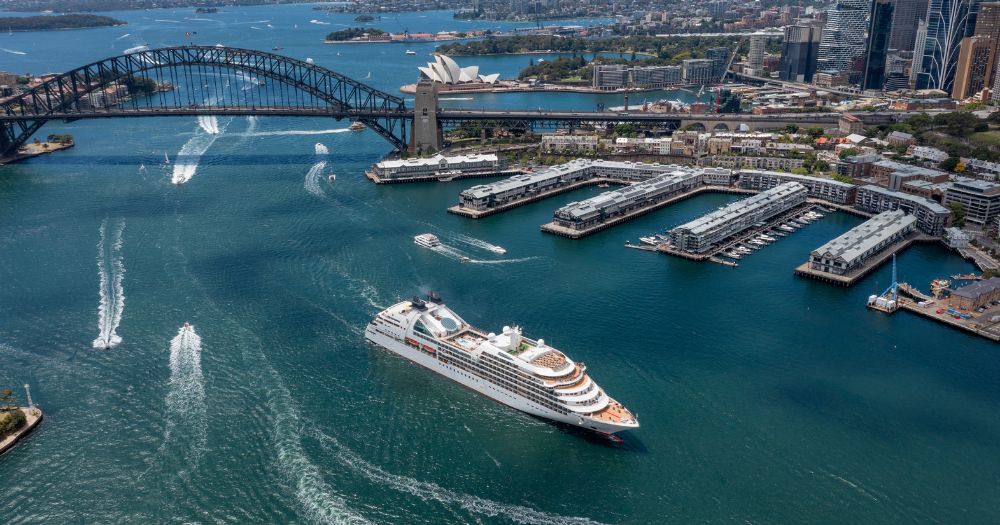 Choose a shorter segment with Seabourn Sojourn and circumnavigate Australia