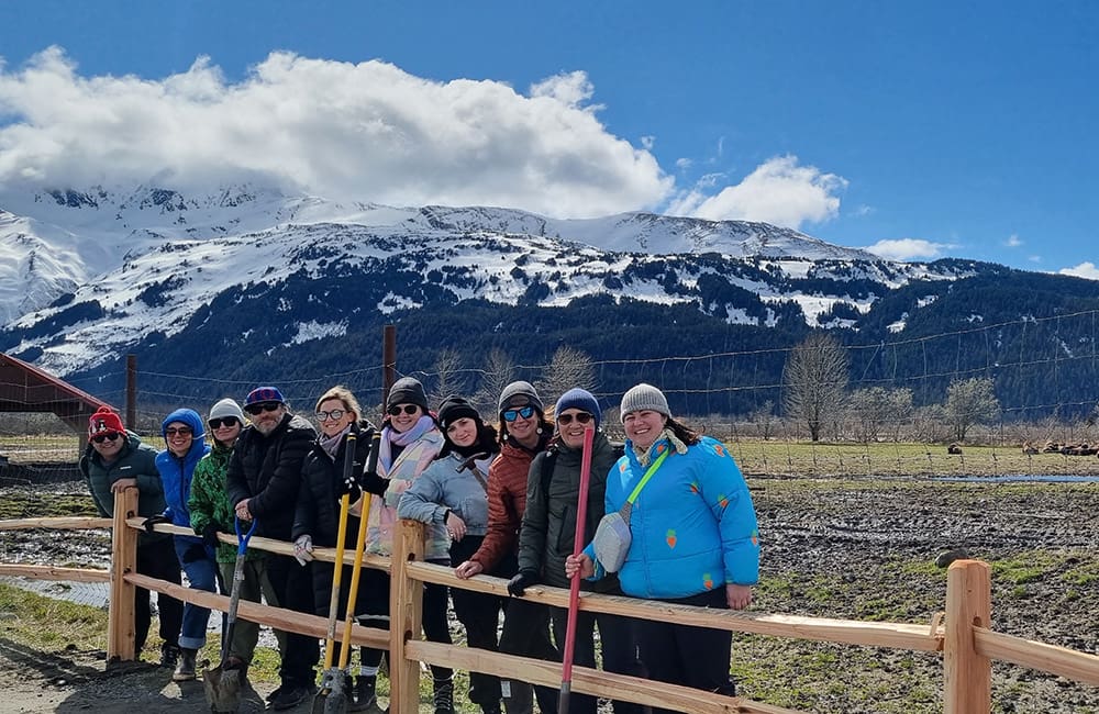 Good in deeds: 6 Aussie & Kiwi advisors make a difference on Adventure World Alaska famil