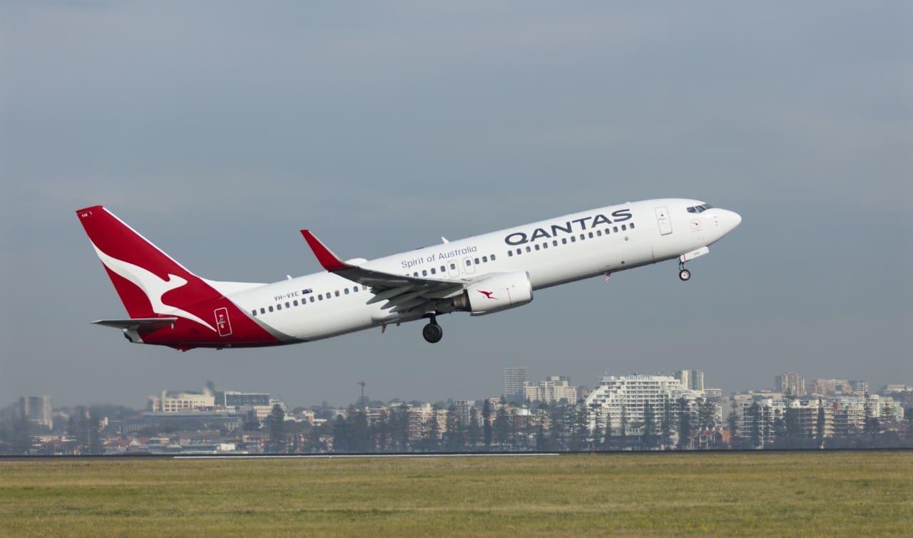 Qantas is adding hot meals for flights over two hours