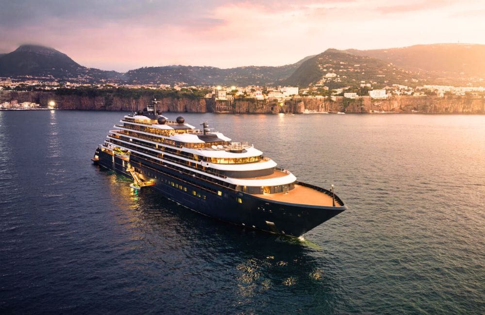 The Ritz-Carlton Yacht Collection's Evrima