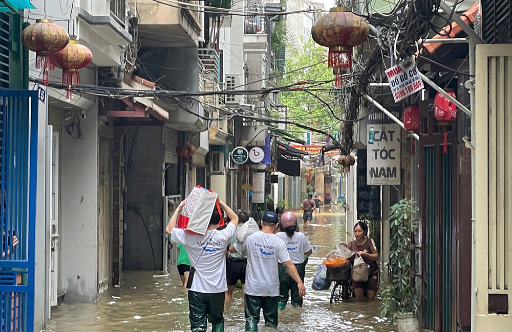 APT Travel Group commits $100K to Typhoon Yagi aid & recovery in Vietnam 1 Blue Dragon Children's Foundation providing on-ground support in Vietnam's flooded areas after Typhoon Yagi.