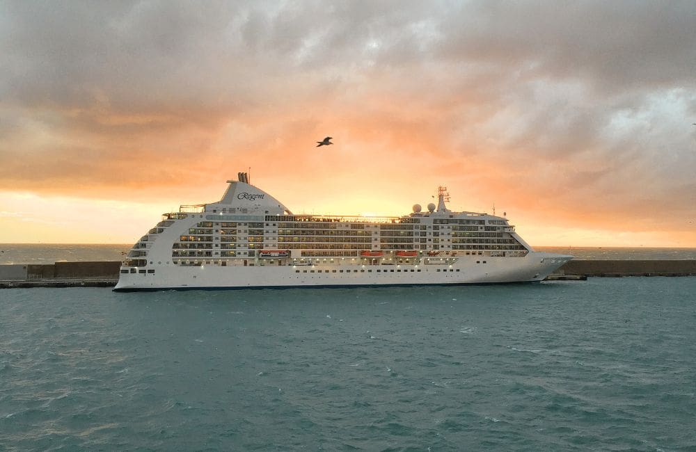 Seven Seas Mariner now has high-speed, unlimited Wi-Fi