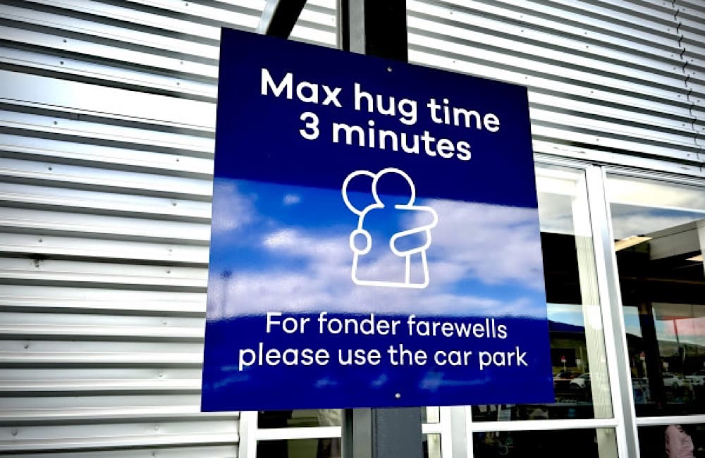 3 minutes and counting Dunedin Airport’s new goodbye time limit explained