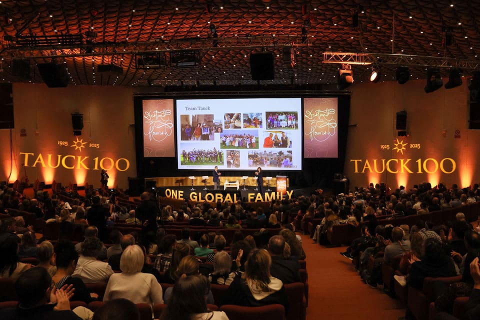 More than 700 employees gathered to
celebrate in Florence, Italy