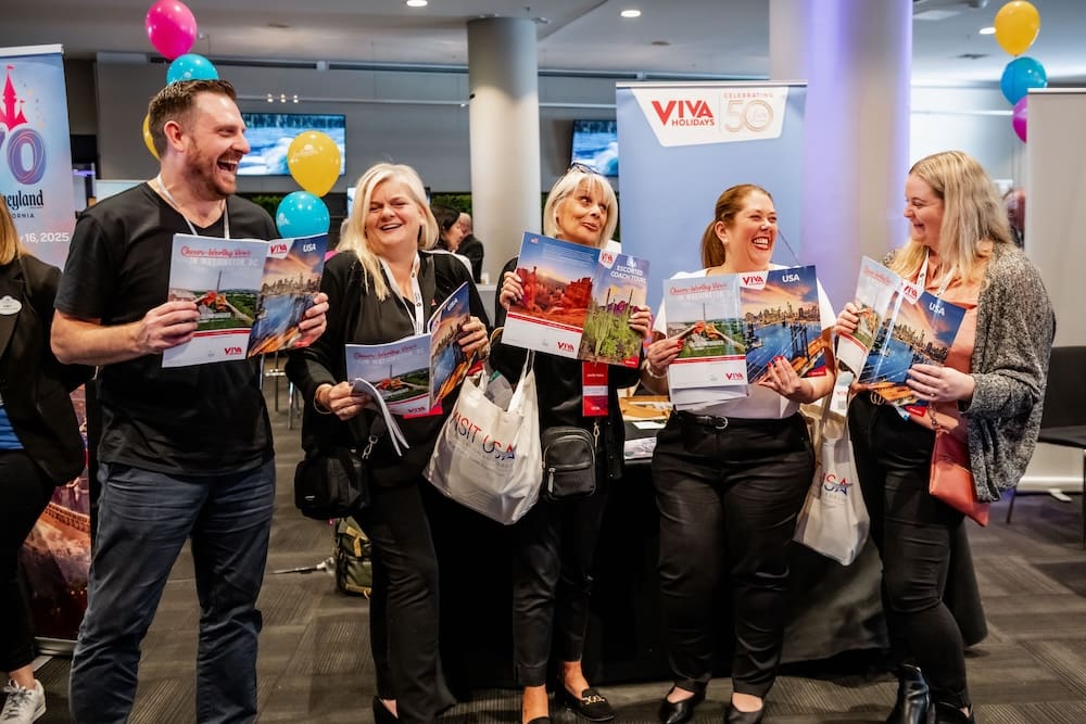 Viva Holidays at the expo