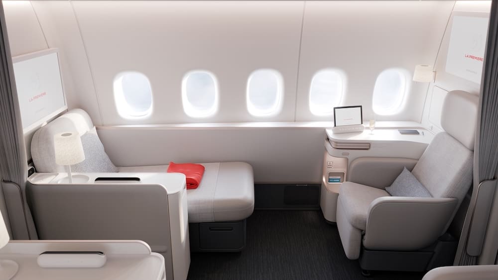 Air France unveils its new swish first-class, featuring a unique, fully modular design 3 La Première cabin. ©Air France