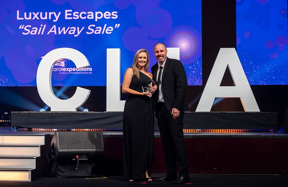 Agency Cruise Promotion of the Year Australasia winner Luxury Escapes – Jade Shaw with Andrew Thwaites, Director of Sales, Coral Expeditions.