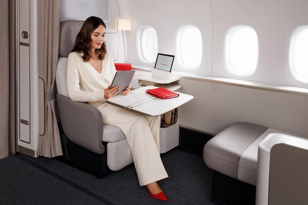 Air France unveils its new swish first-class, featuring a unique, fully modular design 1 La Première cabin. ©Air France