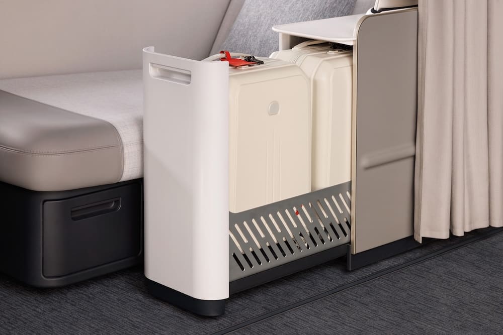 Air France unveils its new swish first-class, featuring a unique, fully modular design 4 La Première cabin. ©Air France