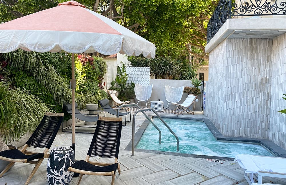 The relaxation spa area at The Huntley Santa Monica Beach. Image: Cassie Tannenberg