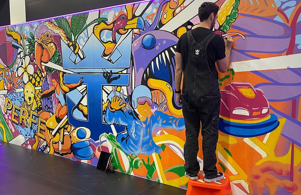 RCI mural at Cruise360 2025 tradeshow. Image: Cassie Tannenberg