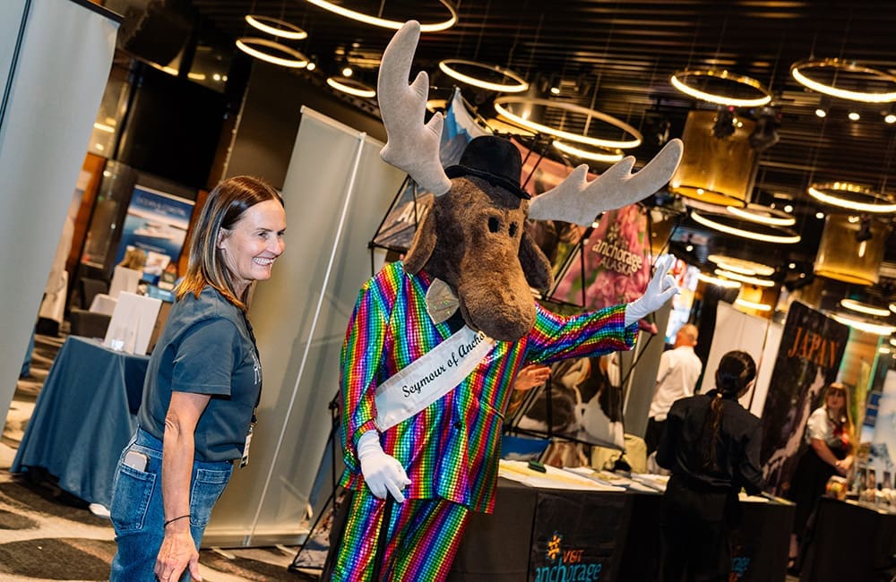 Seymour the Moose character at Niche is Nice 2025 tradeshow.