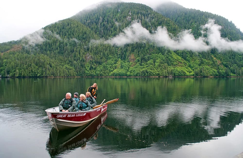 Great Bear Lodge Grizzly viewing Canada, Karryon