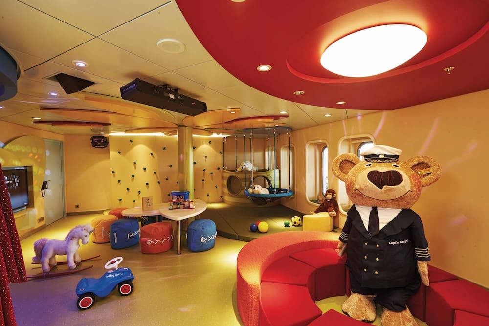 Europa 2 Kids Club with ship's mascot Captain Knopf.