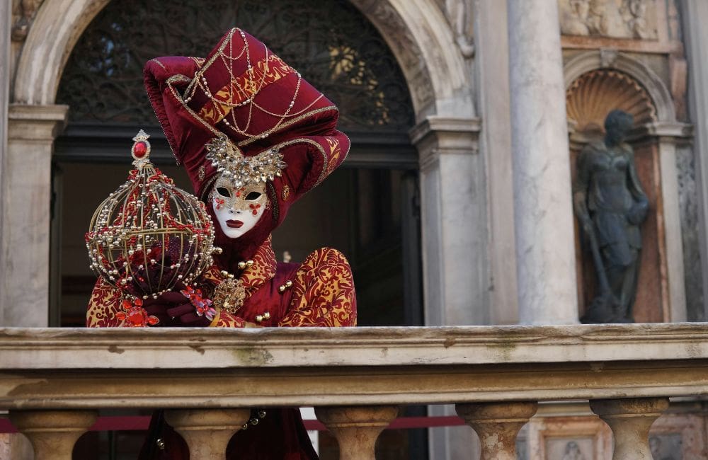 Insider access to Venice Carnival with Silversea © Graham Guenther