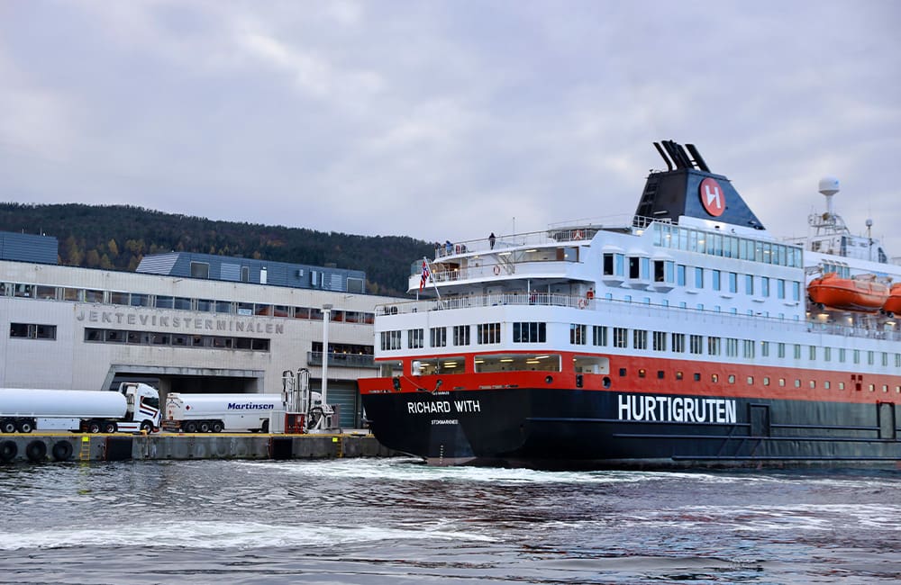 MS Richard With alongside in Bergen before departing on first biofuel sailing - Photo, Malin Askevold Helle