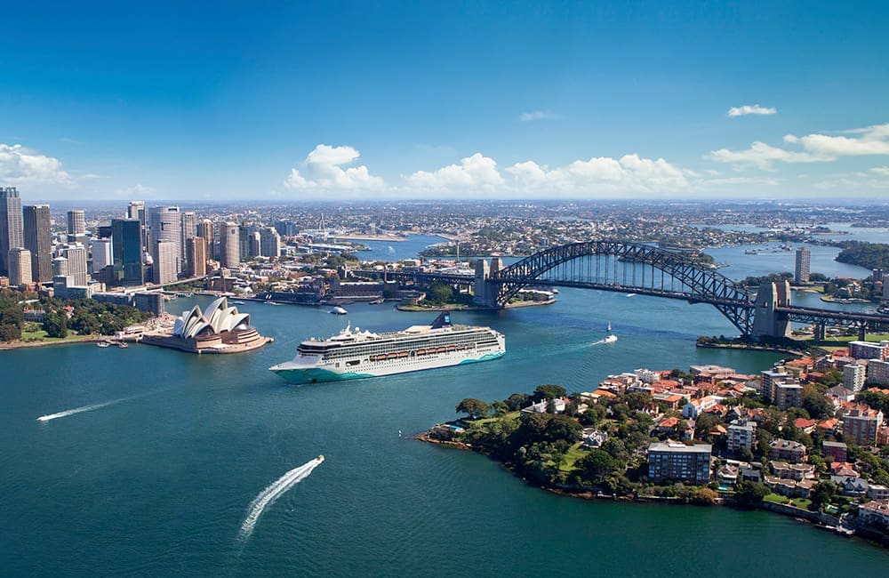 Norwegian Spirit cruise ship in Sydney Harbour. Image: NCL