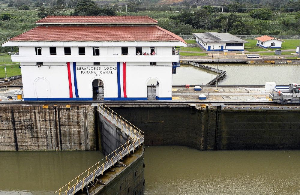 Panama Canal, Miraflores Lock © Schumi