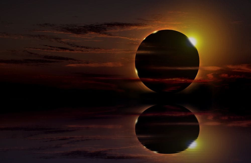 Total solar eclipse © placidplace