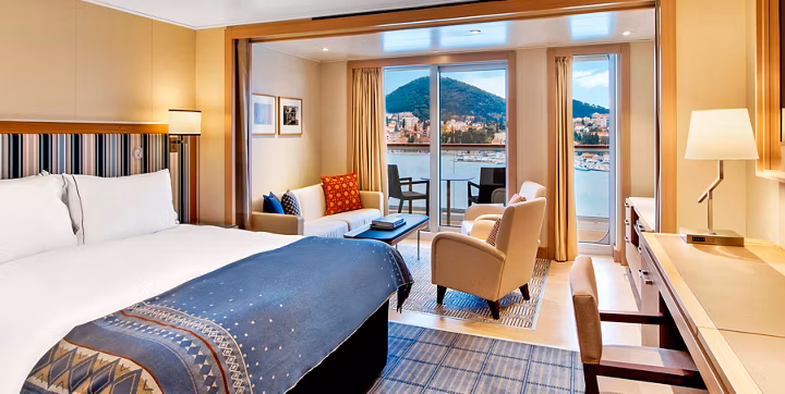 Viking Mira - Penthouse-Jr-Suite-OC-Bed-Living-Room-Veranda-View-1_2x1-widest